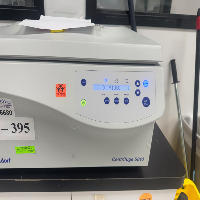 Eppendorf 5810 Centrifuge image 0